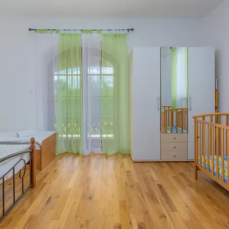 Vila Irena * Rebići