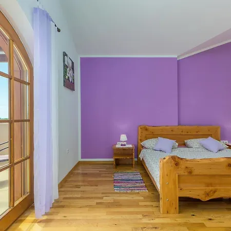 Vila Irena * Rebići