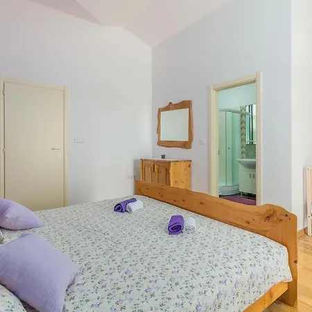 Vila Irena * Rebići