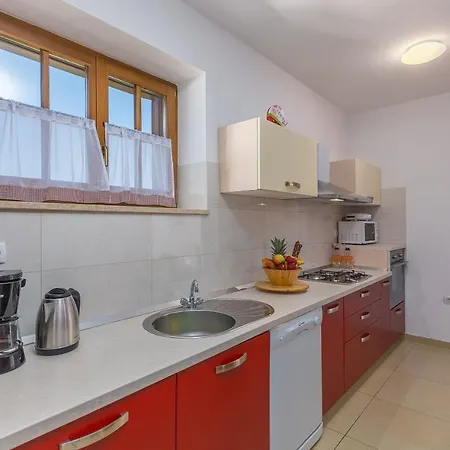Vila Irena * Rebići